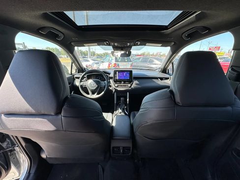 Used 2025 Toyota Corolla Cross AWD Hybrid w/ Convenience Package image 15