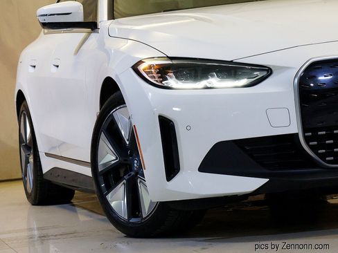 Used 2023 BMW i4 eDrive35 w/ Premium Package RWD image 4