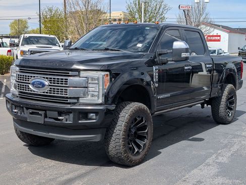 Used 2017 Ford F350 Platinum w/ Platinum Ultimate Package AWD/4WD image 10