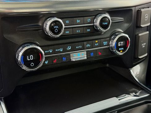 Used 2021 Ford F150 Lariat w/ Equipment Group 502A High AWD/4WD image 8