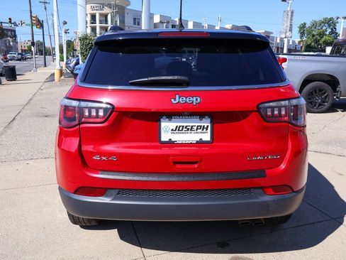 Used 2019 Jeep Compass Limited AWD/4WD image 4