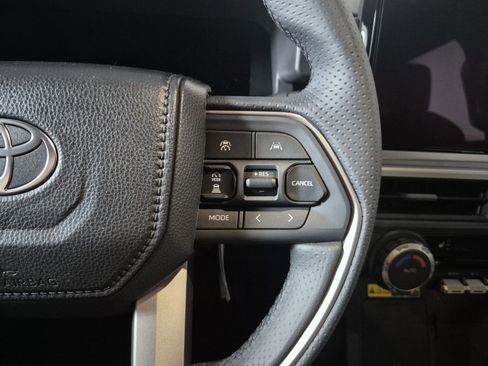 New 2026 Toyota 4Runner 4WD image 21