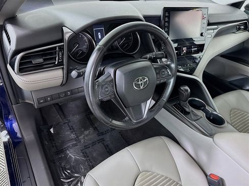 Certified 2021 Toyota Camry SE image 18