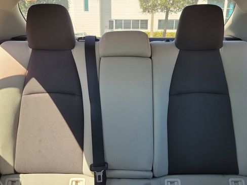 Used 2023 Toyota Corolla LE image 21