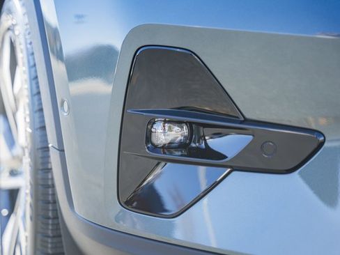 New 2026 Volvo XC40 B5 Ultra w/ Protection Package Premier image 14