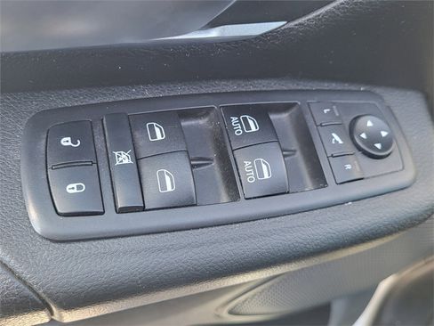 Used 2019 RAM 1500 Big Horn image 12