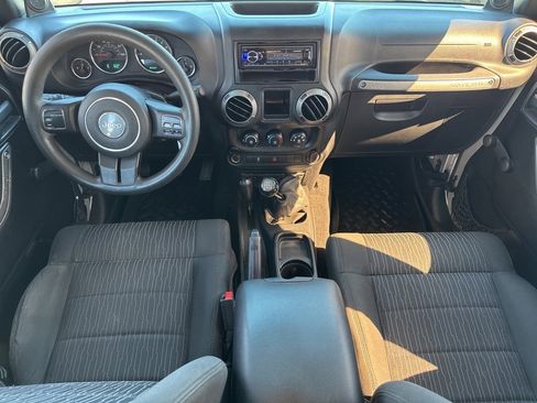 Used 2011 Jeep Wrangler Unlimited Sport image 21