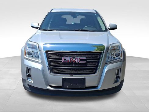 Used 2011 GMC Terrain SLE FWD image 2