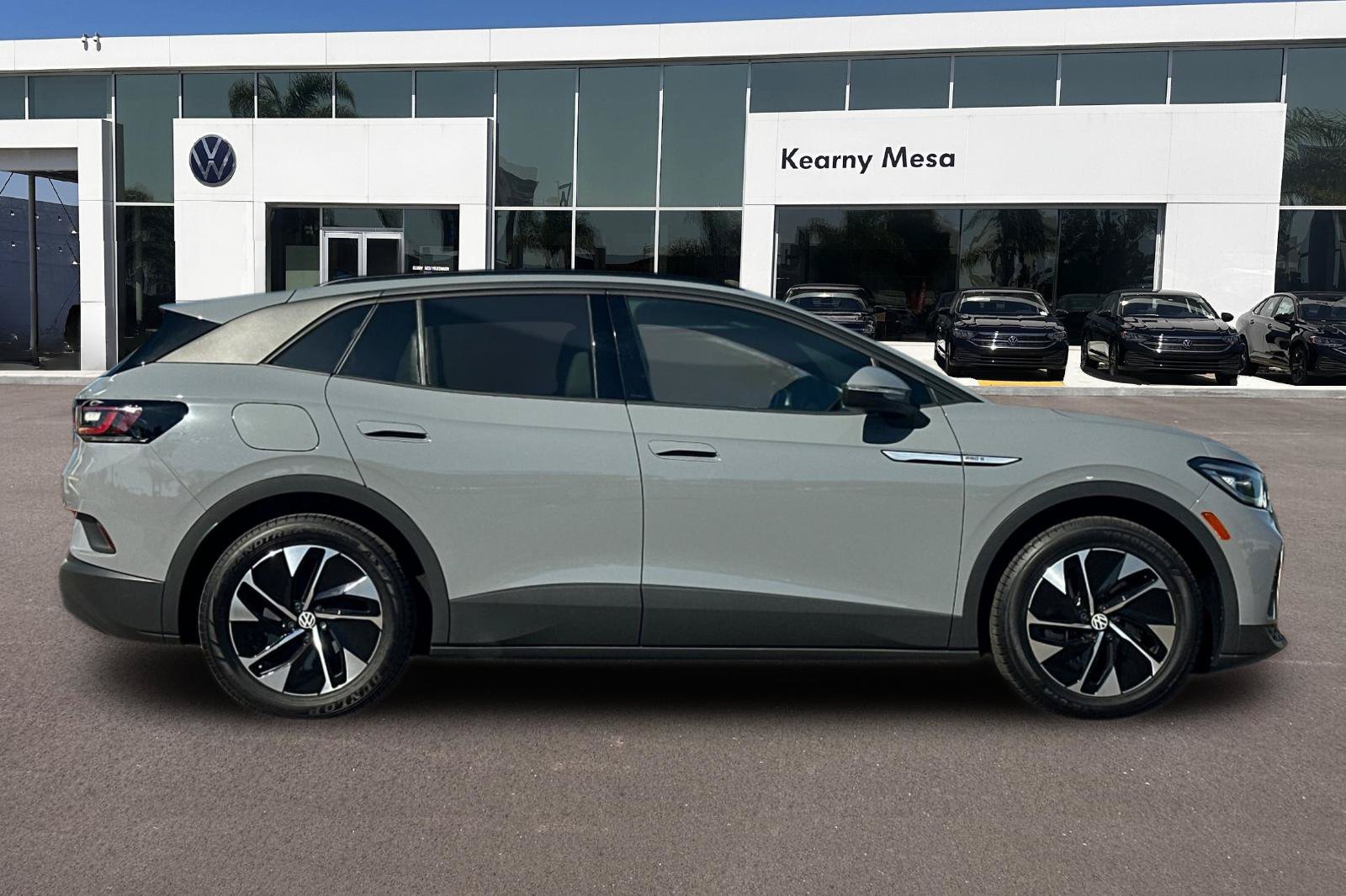 Used 2022 Volkswagen ID.4 Pro S RWD image 3