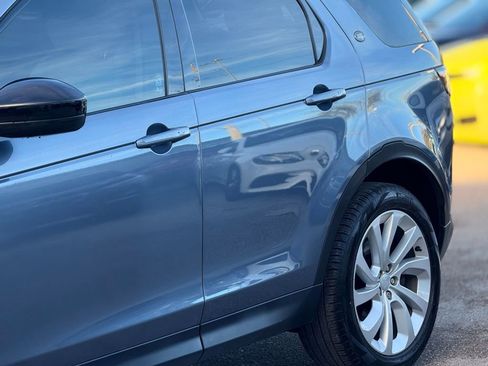 Used 2023 Land Rover Discovery Sport S image 3