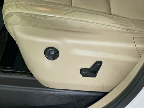 Used 2019 Jeep Grand Cherokee Limited w/ Trailer Tow Group IV image 22