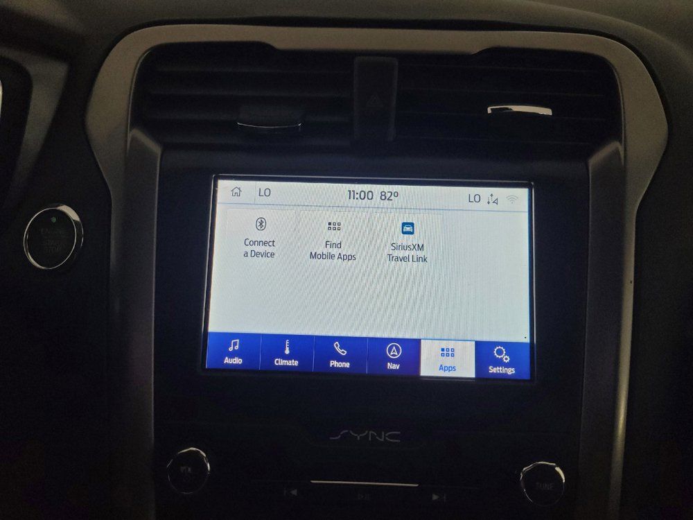 Used 2020 Ford Fusion SE FWD image 25
