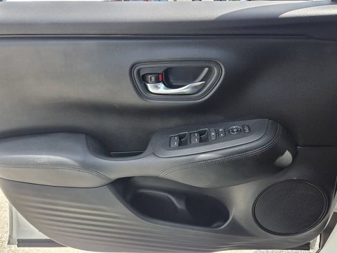 Certified 2024 Honda HR-V LX image 28