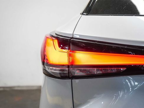 Used 2024 Lexus RX 350 Premium image 11