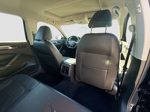 Used 2016 Volkswagen Passat 1.8T SE image 30