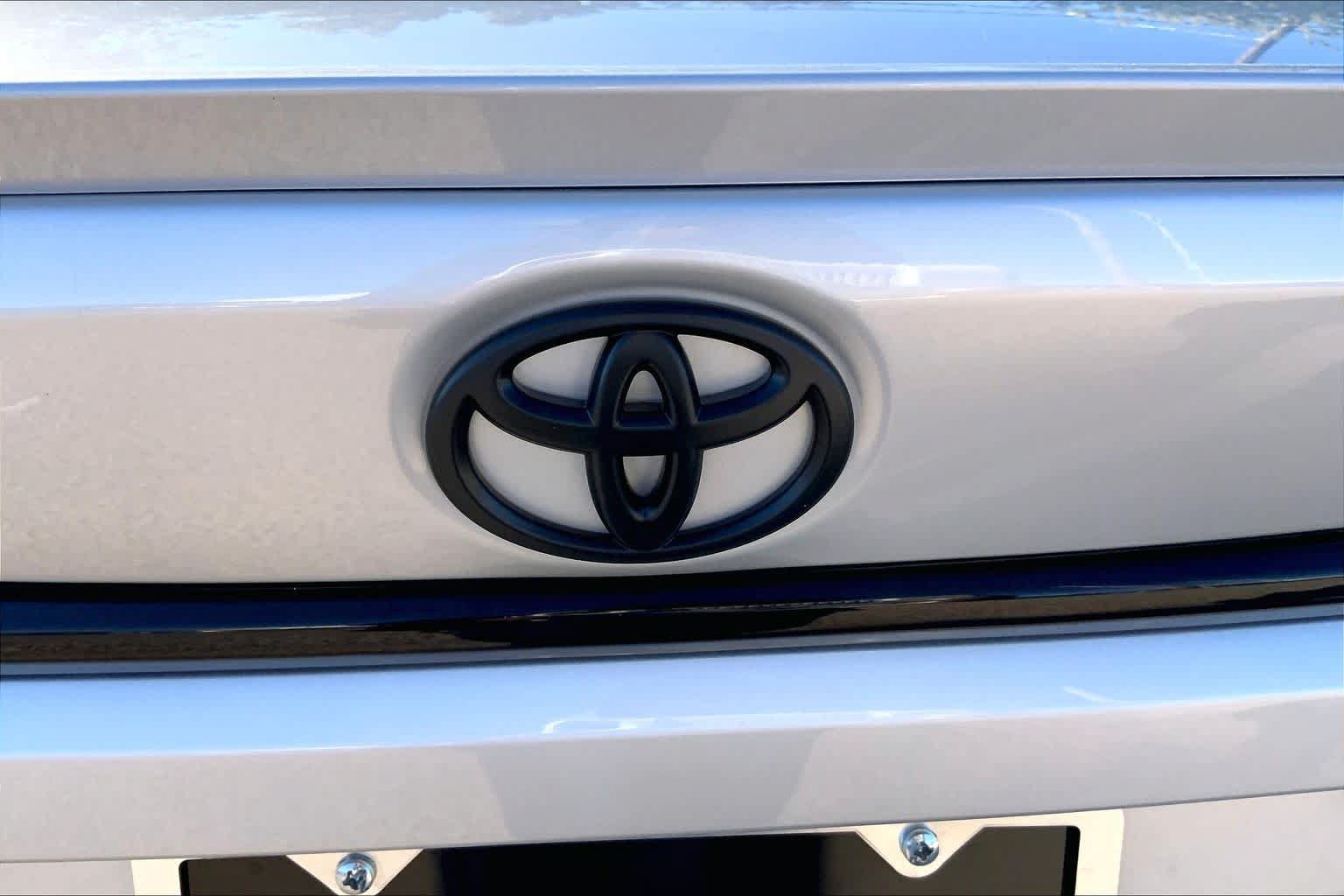 Used 2026 Toyota Corolla SE FWD image 30