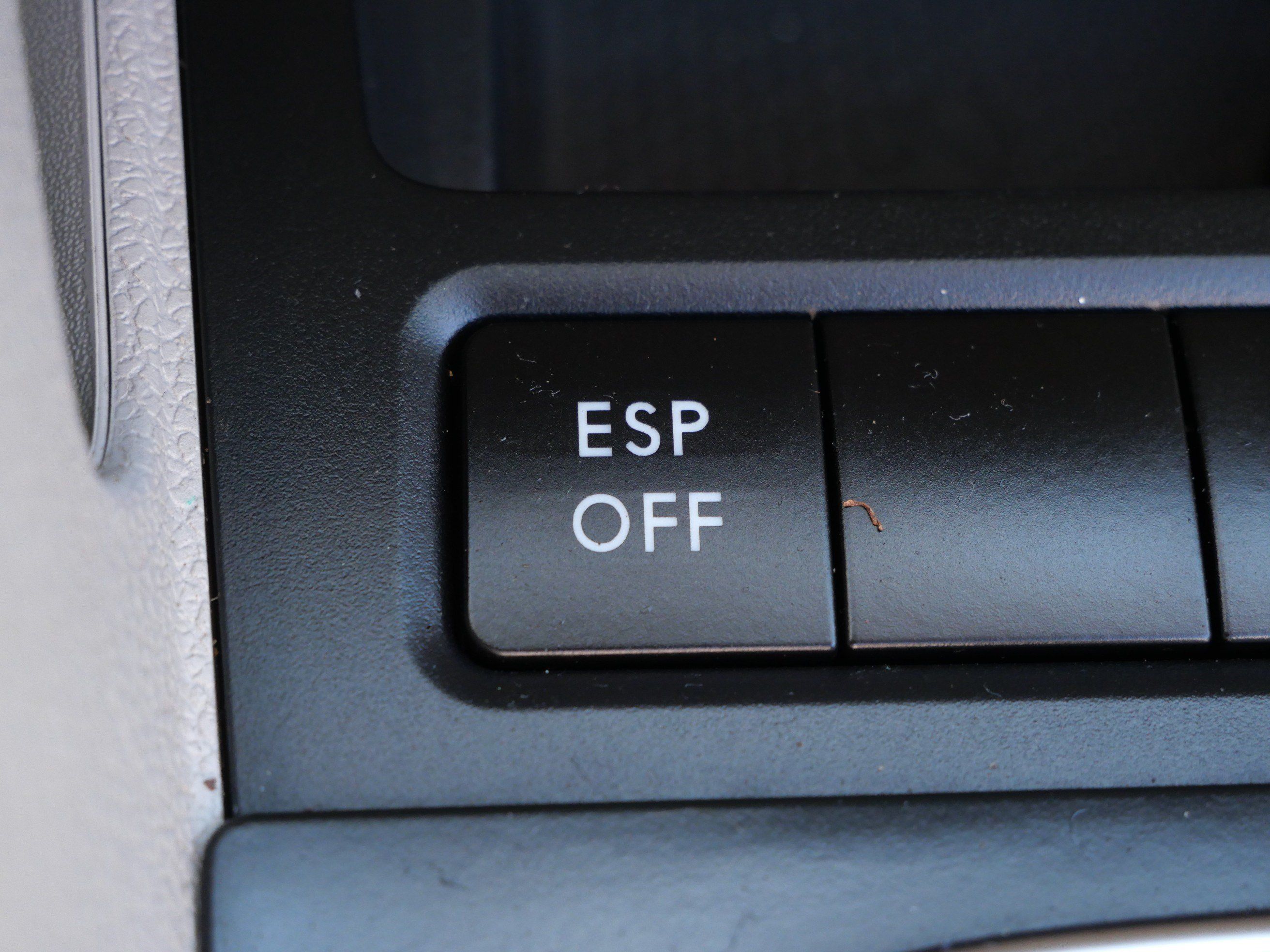 Used 2010 Volkswagen Eos Komfort FWD image 26