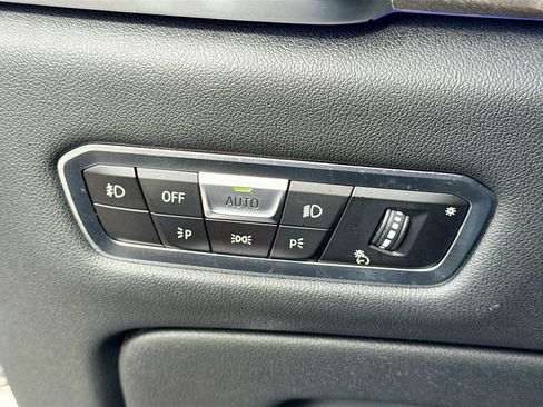 Used 2019 BMW X5 xDrive50i w/ Off-Road Package image 37