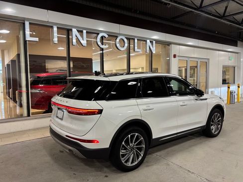 Used 2023 Lincoln Corsair AWD w/ Equipment Group 101A image 2