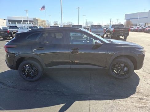 New 2026 Chevrolet Trax LT w/ Driver Confidence Package image 18