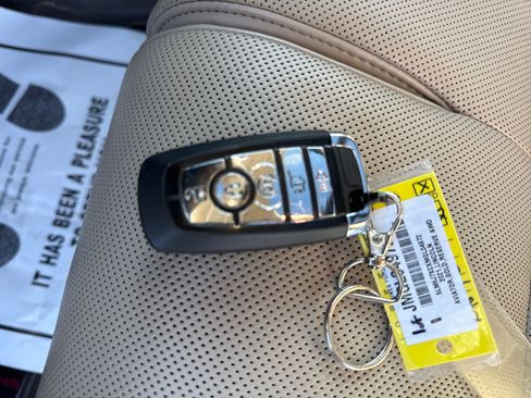 Used 2021 Lincoln Aviator Reserve w/ Equipment Group 202A image 32