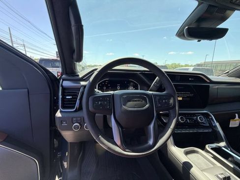 New 2026 GMC Sierra 2500 Denali Ultimate AWD/4WD image 12