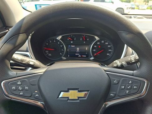 Used 2020 Chevrolet Equinox LT FWD image 19