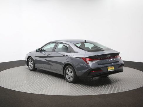 Used 2024 Hyundai Elantra SE FWD image 62