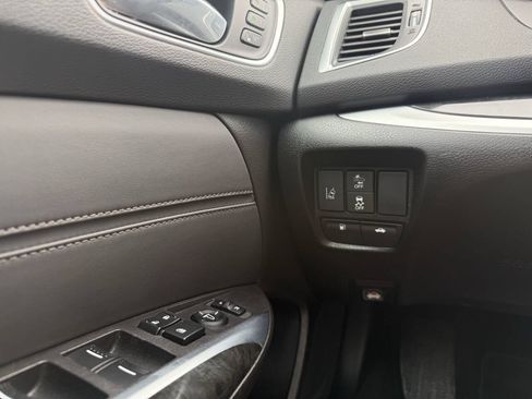 Used 2020 Acura TLX FWD image 21