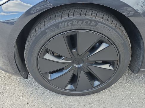 Used 2025 Tesla Model 3 Long Range image 2