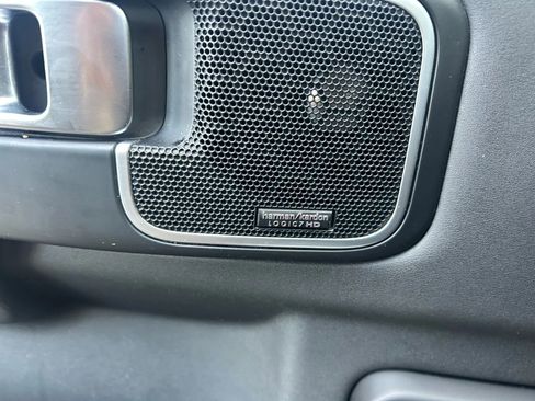 Used 2010 Land Rover Range Rover Supercharged image 14