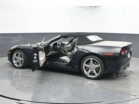 Used 2007 Chevrolet Corvette Convertible w/ Preferred Equipment Group RWD image 43