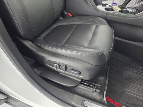 Used 2018 GMC Acadia SLT image 37