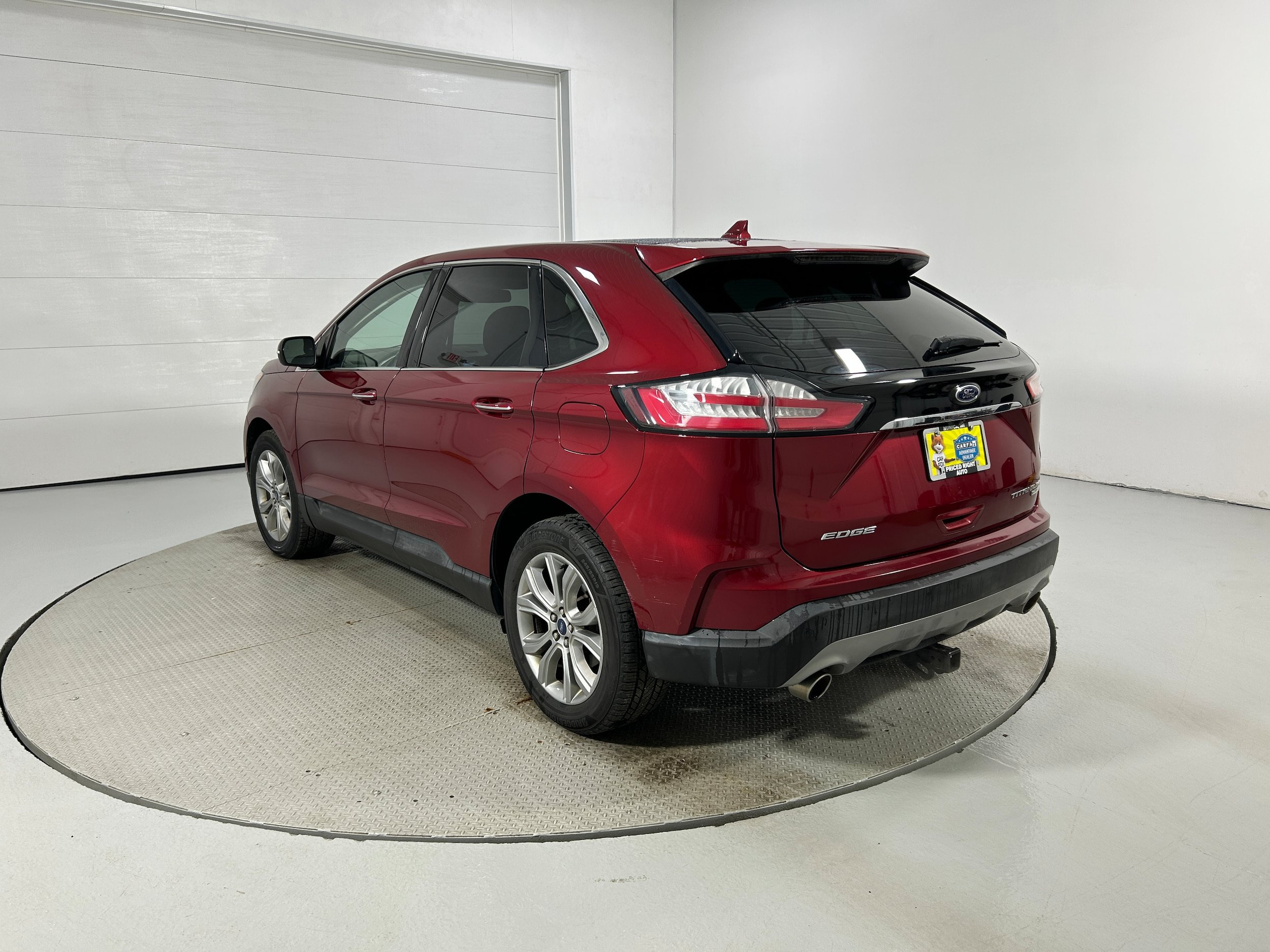 Used 2019 Ford Edge Titanium w/ Cold Weather Package AWD/4WD image 24
