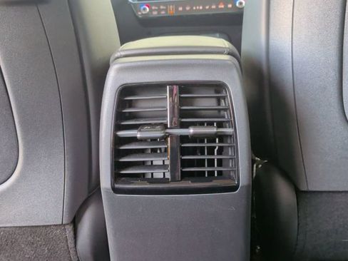 Used 2023 Kia Niro EX image 27