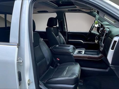 Used 2019 GMC Sierra 2500 SLT w/ Driver Alert Package AWD/4WD image 30