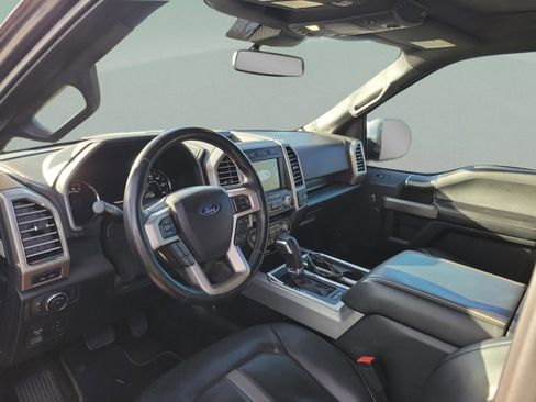 Used 2018 Ford F150 Platinum w/ Equipment Group 701A Luxury image 4