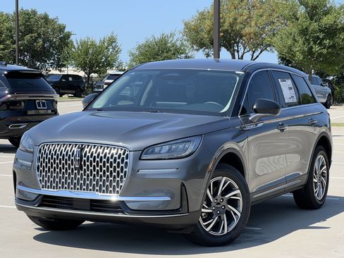 New 2025 Lincoln Corsair FWD image 2