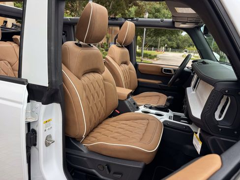 Used 2025 Ford Bronco Outer Banks image 23