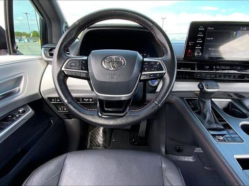 Certified 2023 Toyota Sienna XSE w/ XSE Plus Package image 6