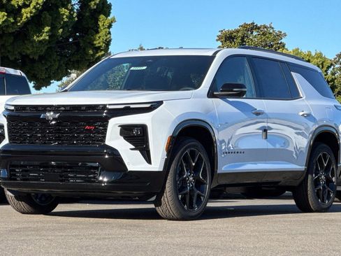 New 2026 Chevrolet Traverse RS image 8