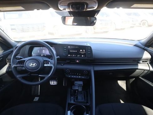 New 2026 Hyundai Elantra SEL Sport image 11