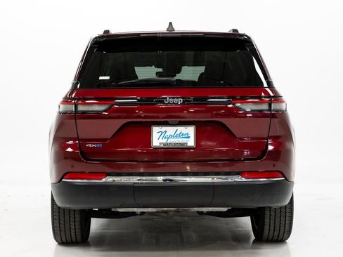 Used 2023 Jeep Grand Cherokee 4WD 4xe image 31