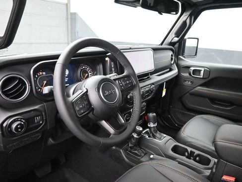 New 2025 Jeep Gladiator Sport image 9