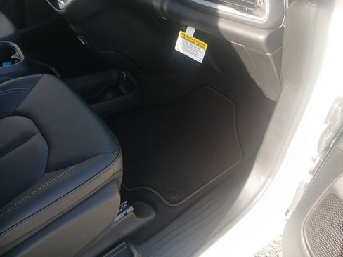 New 2026 Chrysler Pacifica Select image 29