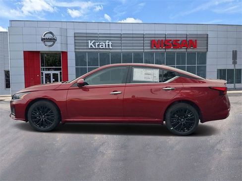 New 2025 Nissan Altima 2.5 SV w/ SV Special Edition Package image 6