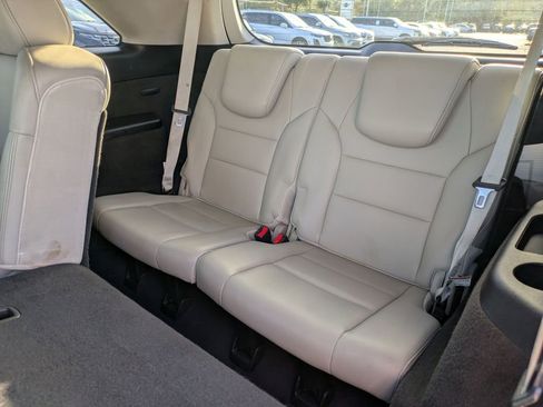 Used 2010 Acura MDX w/ Advance & Entertainment image 23