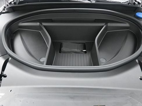 Used 2026 Volvo EX90 Plus RWD image 28