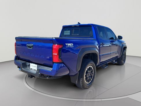 Used 2024 Toyota Tacoma TRD Off-Road w/ TRD Off Road Upgrade Package AWD/4WD image 5