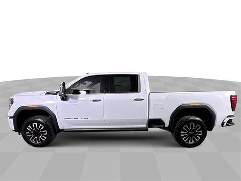 New 2026 GMC Sierra 2500 Denali Ultimate image 5